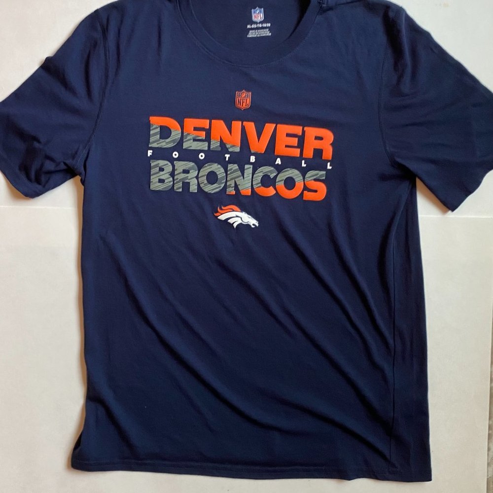 Denver Broncos Youth T-Shirt Sz XL Kids Tee NFL Football Apparel Orange Blue